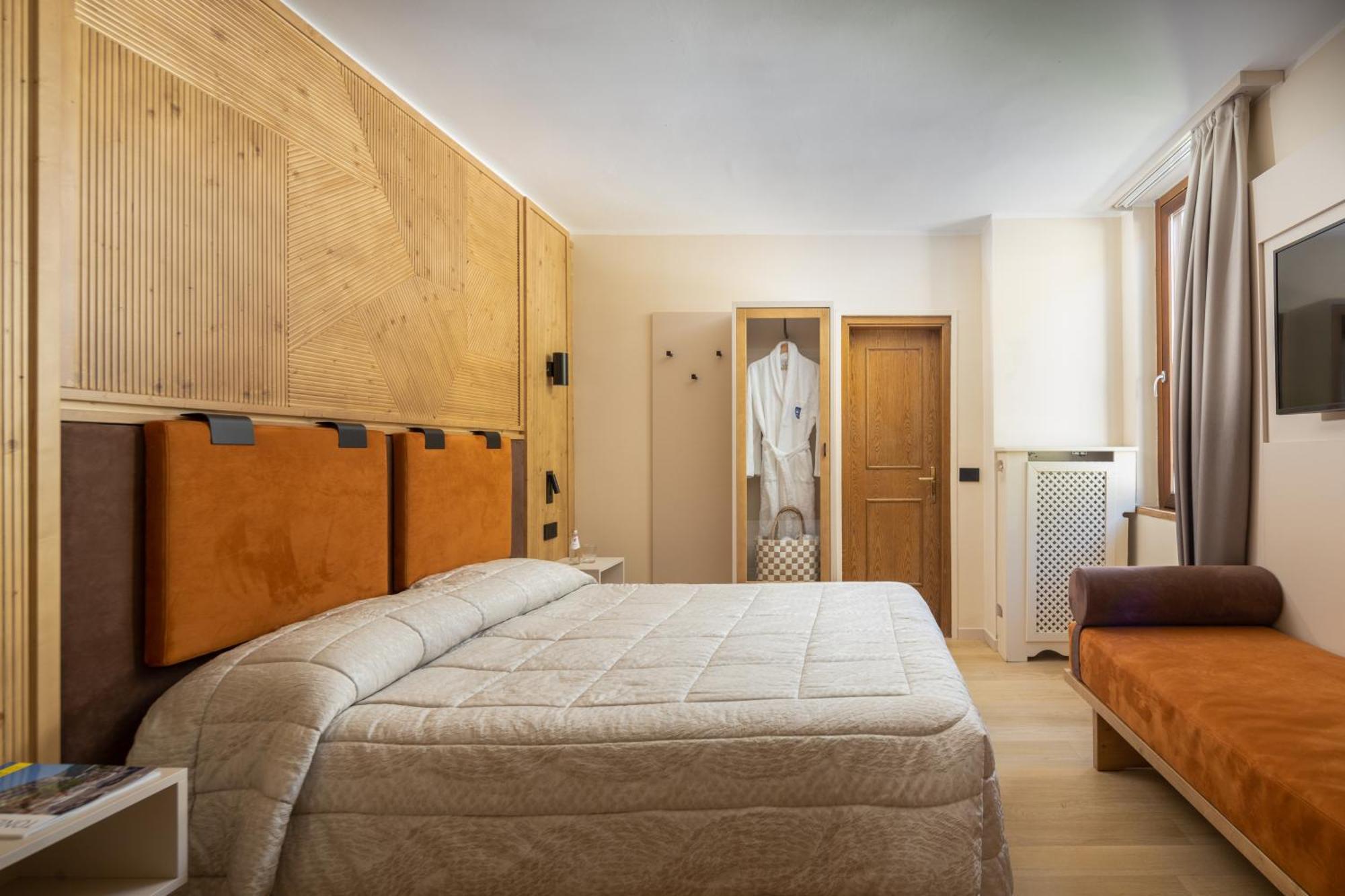 Hotel Splendid Мадонна-ди-Кампильо Экстерьер фото